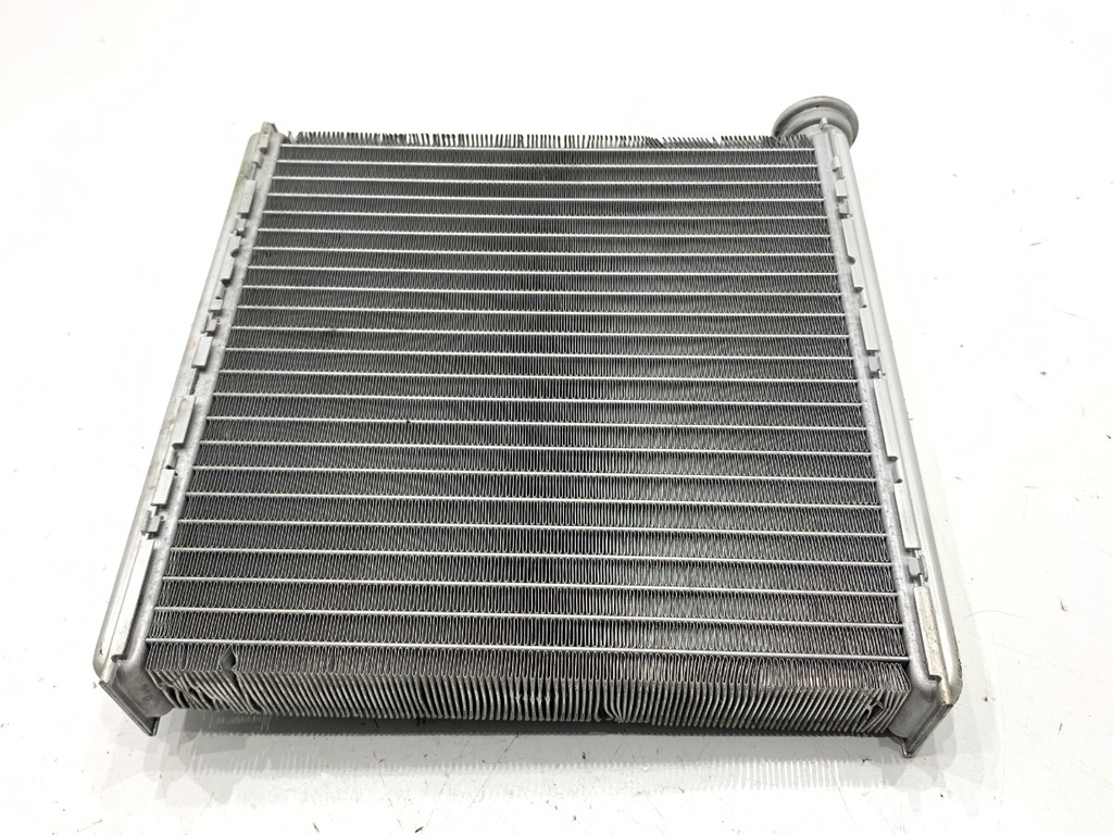 [STARK-724502] Núcleo de calefacción SEAT León (5F1) 1.6 TDI 77 kW 2012-2022