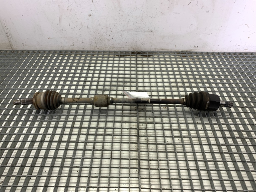 [STARK-759204] Semieje delantero derecho Hyundai i20 I (PB, PBT) 2008-2022