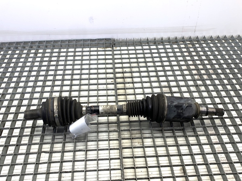 [STARK-893865] Palier delantero derecho Mercedes-Benz Clase C (W205) C 450 AMG 4-matic 2015-2018