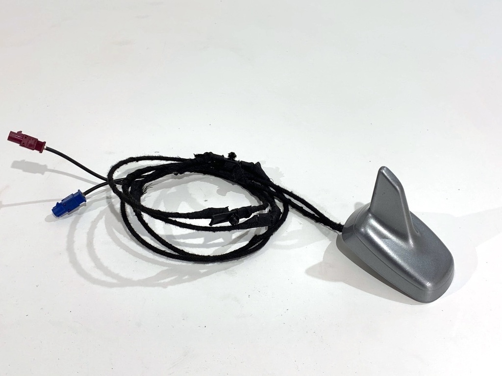 [STARK-793909] Antena AUDI A4 B8 (8K2) 2.0 TFSI 2008-2015