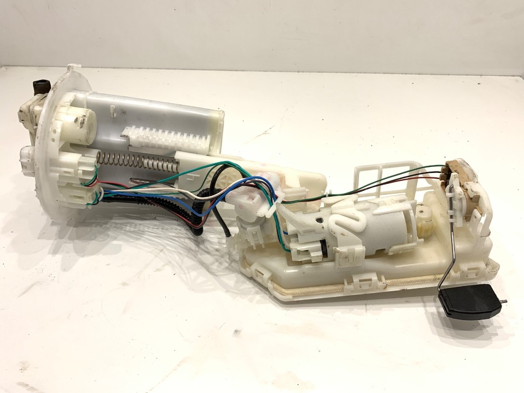 [STARK-733462] Bomba de combustible Toyota Corolla Kombi (_E21_) 2.0 Hybrid (MZEH12) 2019-2022