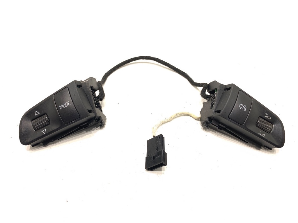 [STARK-804198] Switches del volante Audi A4 B7 Avant (8ED) 2004-2008