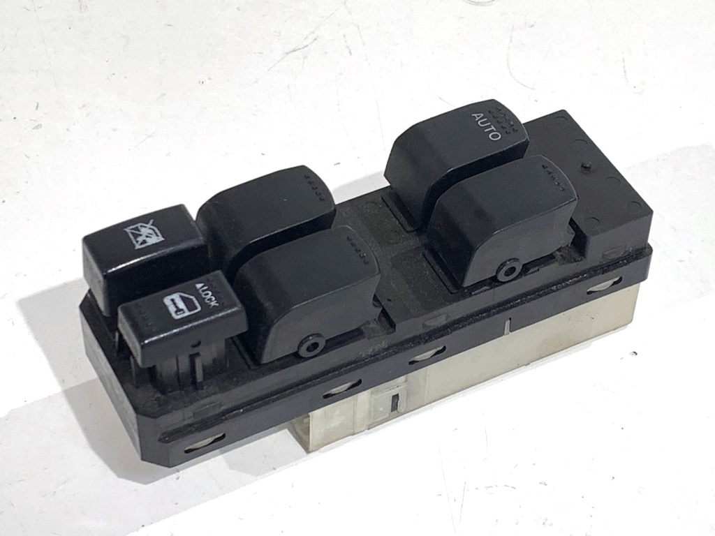 [STARK-883060] Interruptor de elevalunas SUZUKI SX4 (EY, GY) 2006-2022