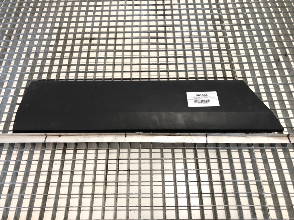 [STARK-901941] Panel de puerta delantero izquierdo Mercedes-Benz Sprinter 3,5-t Autobus (B906) 2006-2022