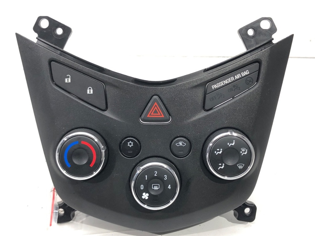 [STARK-569355] Panel de control de aire Chevrolet Aveo sedan (T300) 1.2 gasolina 2011-2022