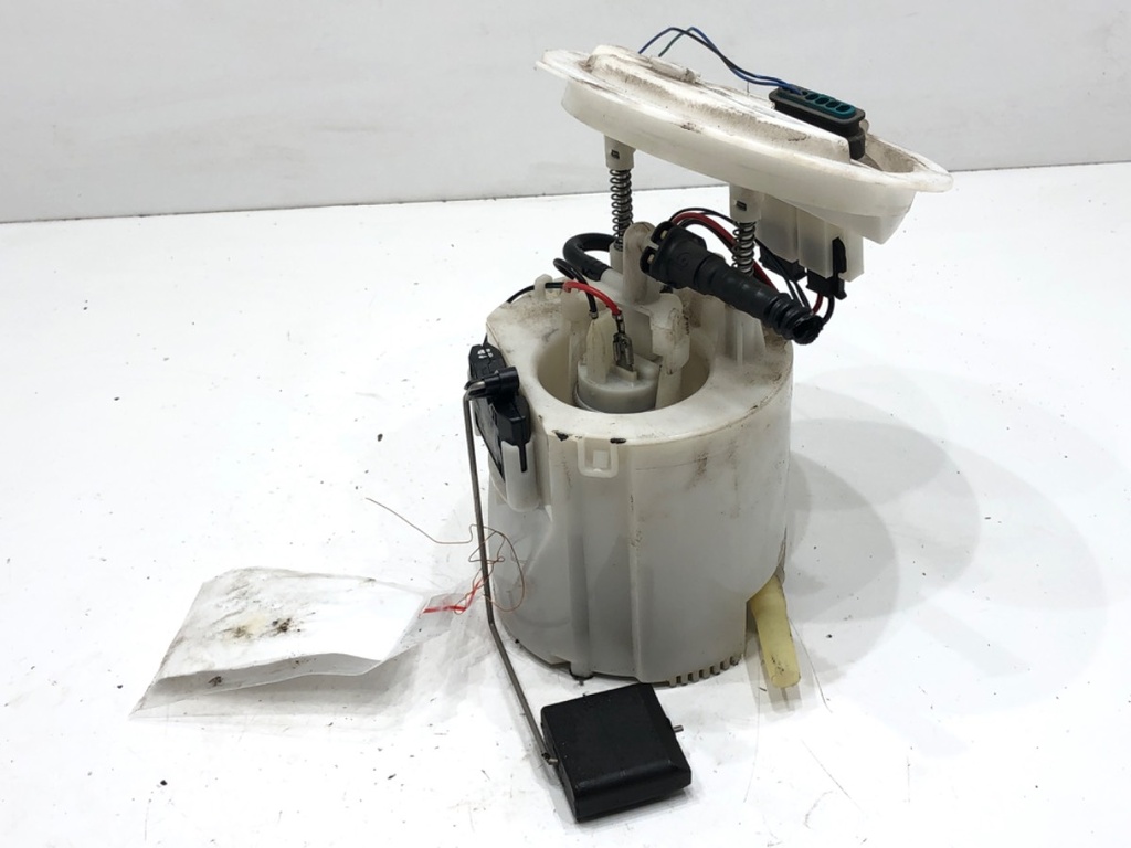 [STARK-645634] Bomba de combustible Mercedes-Benz Clase C (W204) 2007-2015