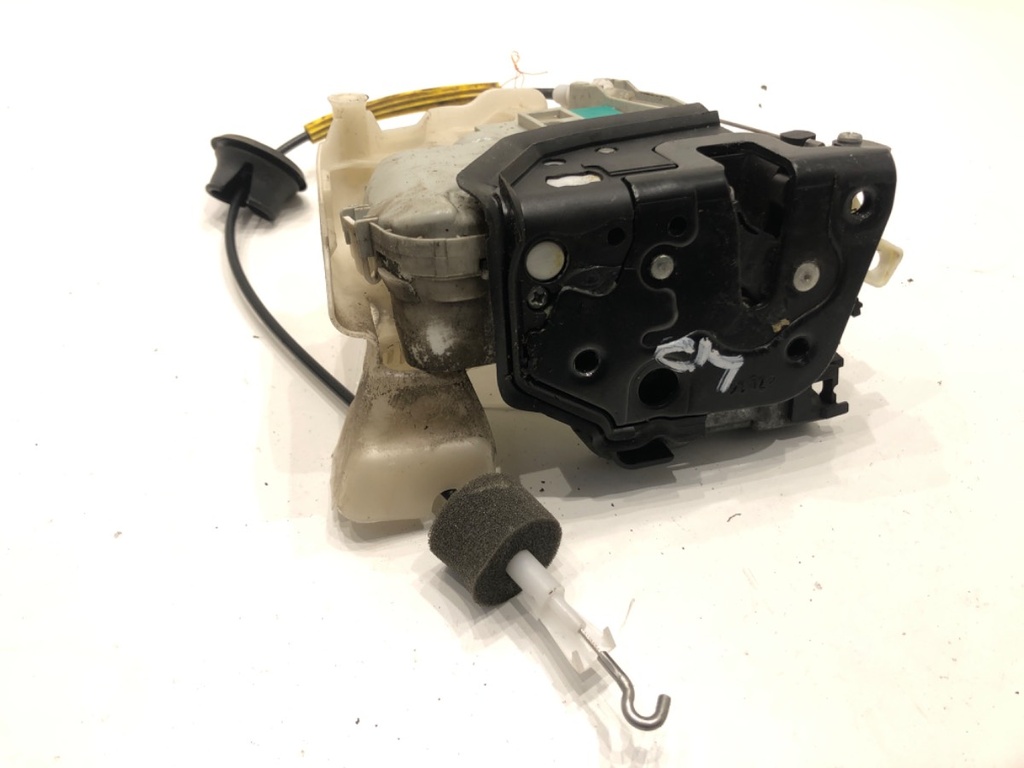 [STARK-686625] Cerradura de puerta delantera izquierda Audi Q5 (8RB) 2008-2017