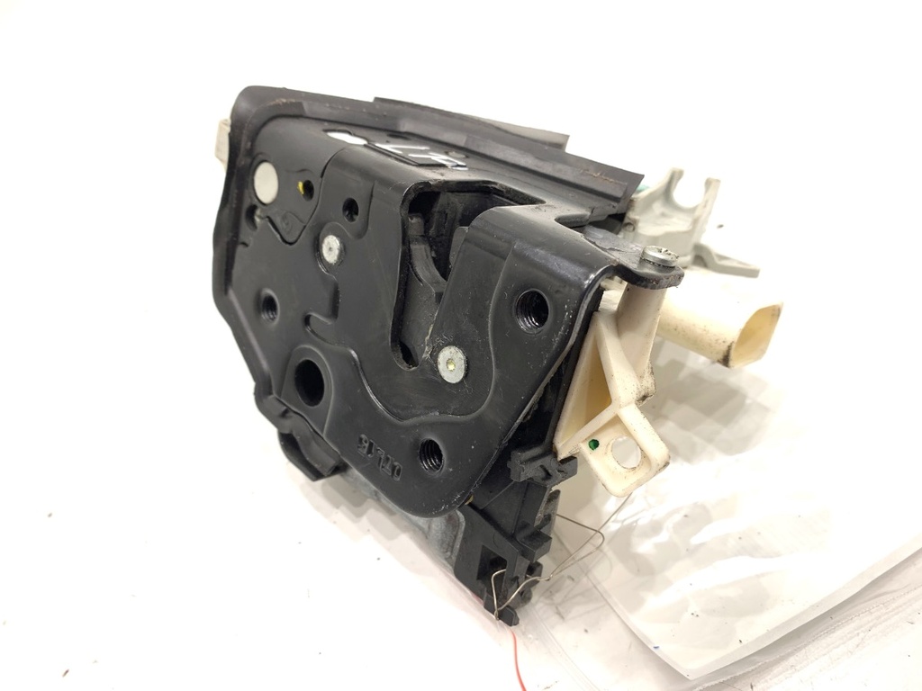 [STARK-719880] Cerradura de puerta delantera izquierda Audi Q7 (4LB) 2006-2016