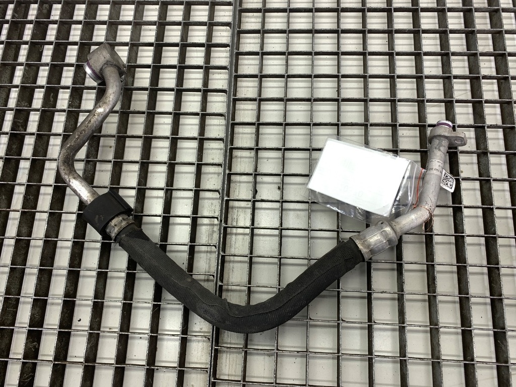[STARK-720370] Mango de aire acondicionado para Audi Q7 (4MB, 4MG) 2015-2022