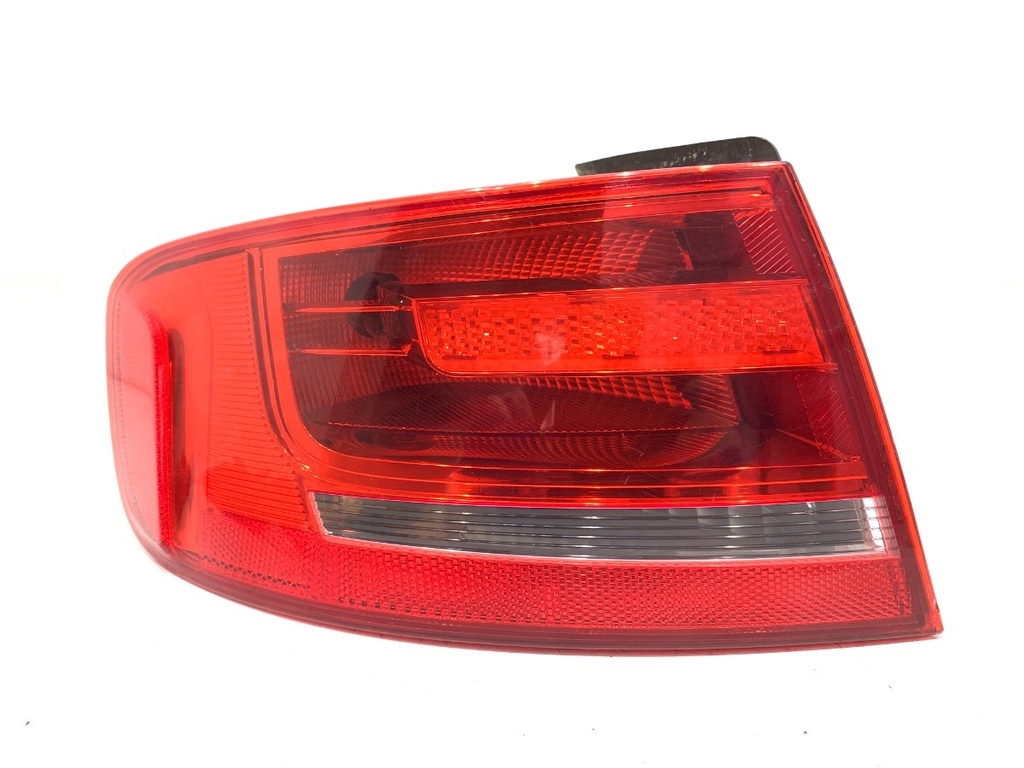 [STARK-729086] Piloto trasero izquierdo AUDI A4 B8 (8K2) 2007-2015