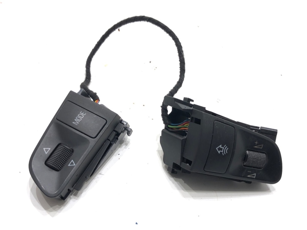 [STARK-780863] Interruptores de volante Audi A6 C6 (4F2) 2.0 TDI 103 kW 2004-2008