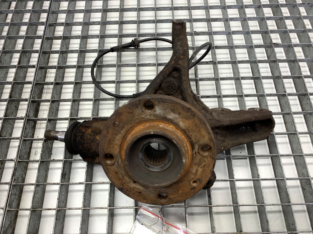 [STARK-785725] Mangueta delantera derecha CITROEN C4 PICASSO I 1.6 HDi 80 kW