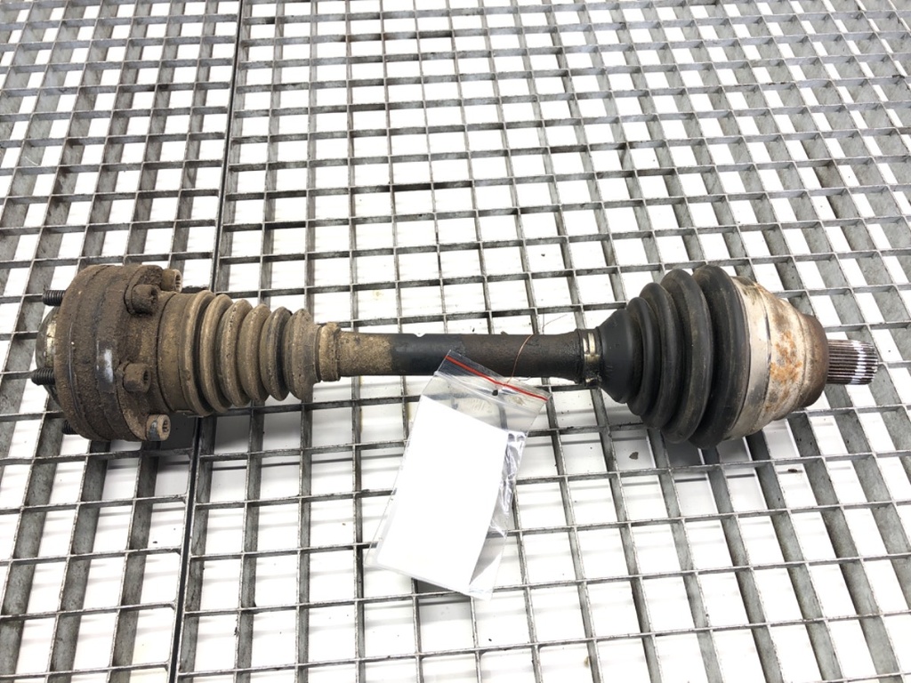 [STARK-792556] Palier delantero izquierdo VW Passat B6 (3C2) 2.0 TDI 103 kW 2005-2010