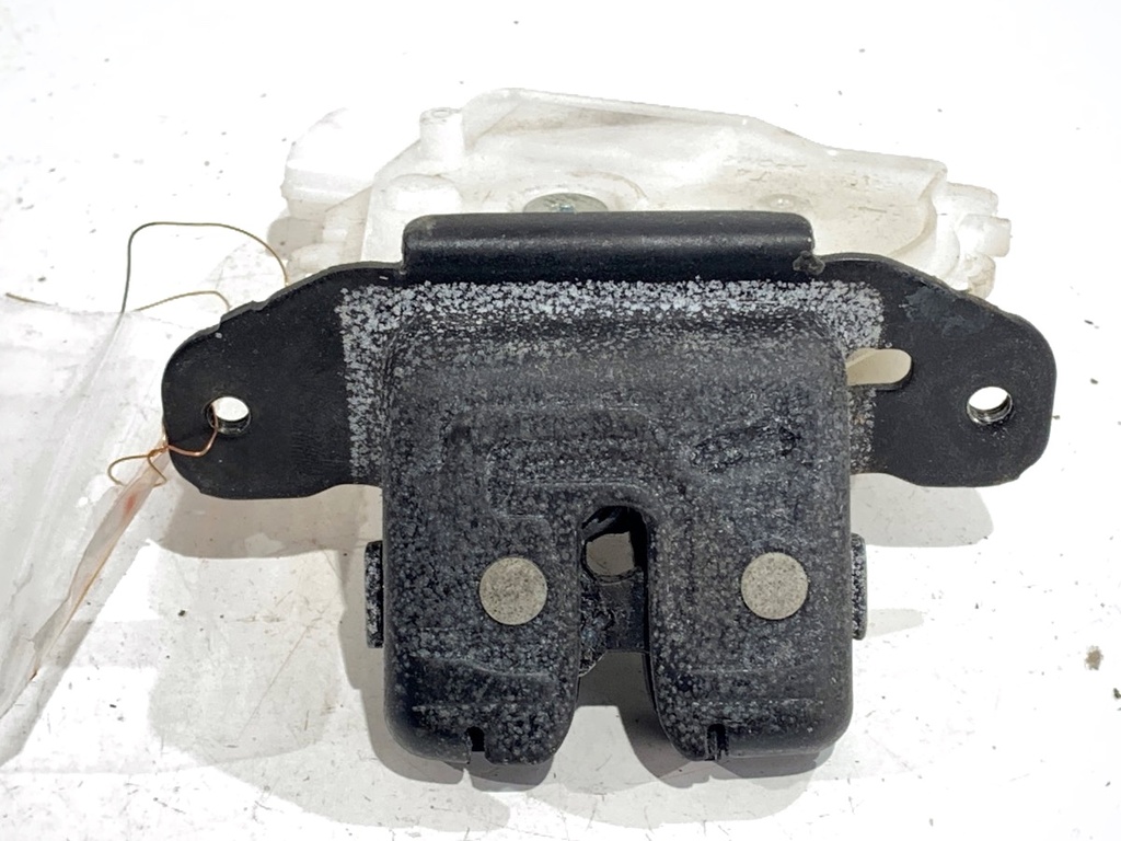 [STARK-797808] Cerradura de portón trasero Toyota Auris (_E18_) 1.6 (ZRE181_, ZRE185_) 2012-2018