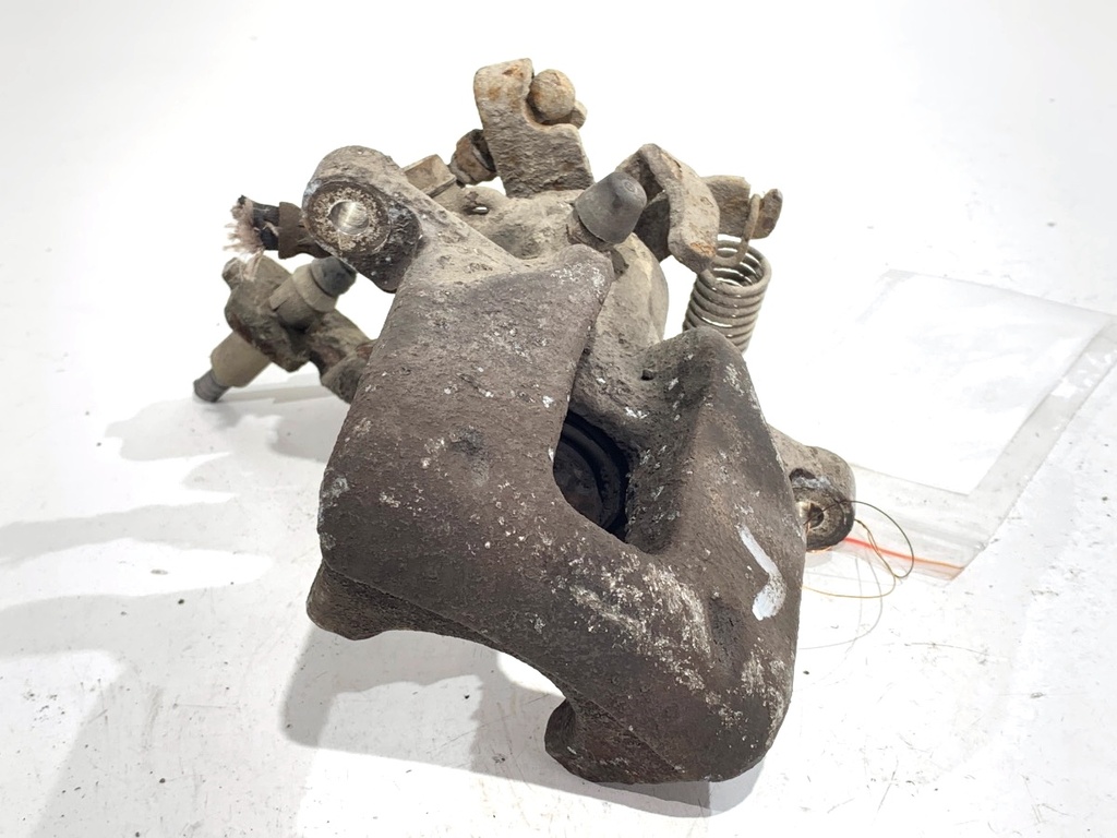 [STARK-797810] Pinza de freno trasera izquierda TOYOTA Auris (_E18_) 2012-2018