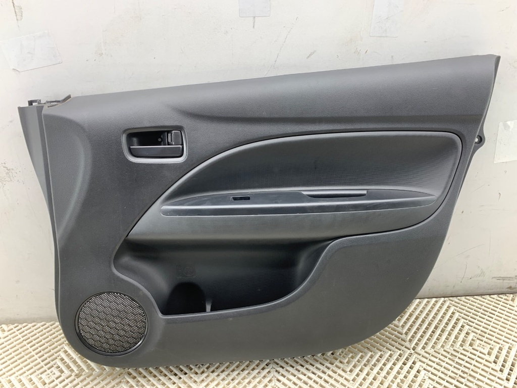 [STARK-800503] Panel de puerta delantero derecho Mitsubishi Space Star VI liftback (A0_A) 2012-2022