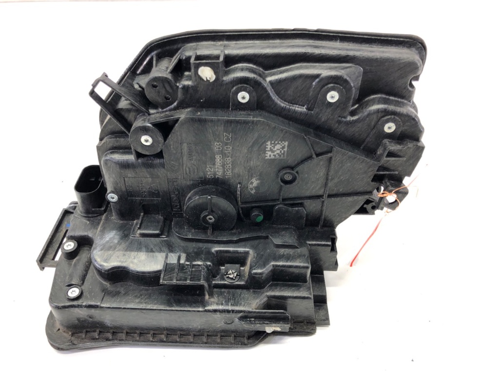 [STARK-801436] Cerradura puerta delantera derecha BMW Serie 5 G30 F90 2016-2022