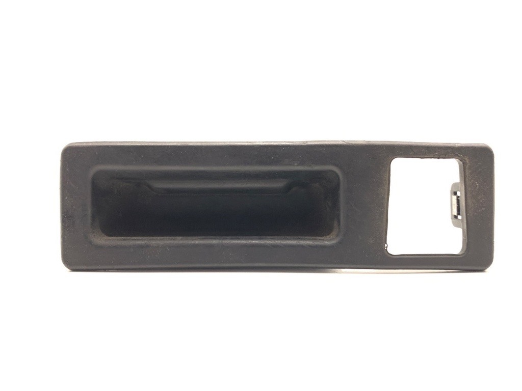 [STARK-803499] Maneta de portón trasero BMW Serie 3 (F30, F80) 2011-2018