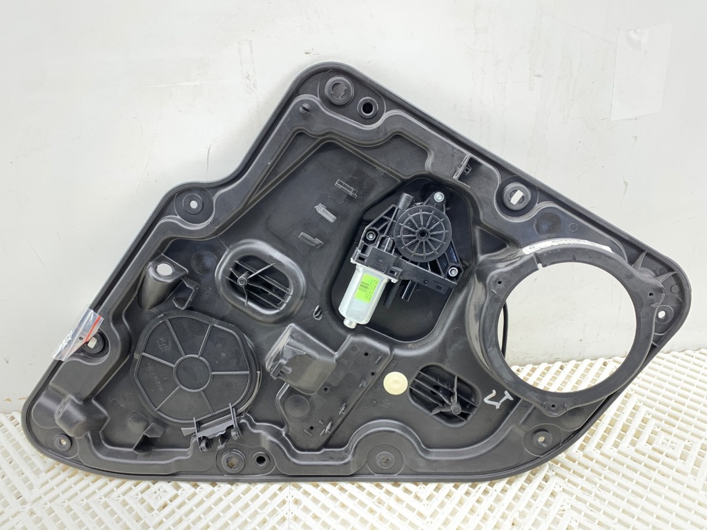 [STARK-806754] Elevador ventana trasero izdo. Jeep Grand Cherokee IV (WK, WK2) 2010-2022