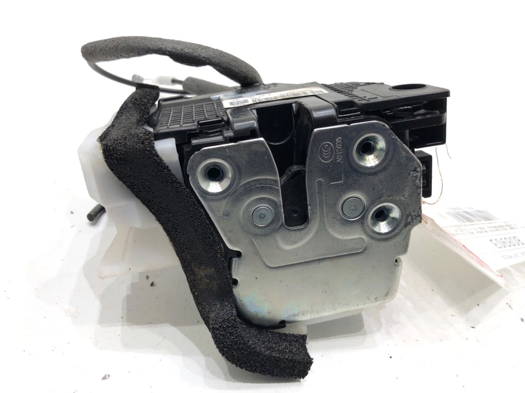 [STARK-808903] Cierre de puerta delantera izquierda Hyundai i20 II (GB, IB) 2014-2022