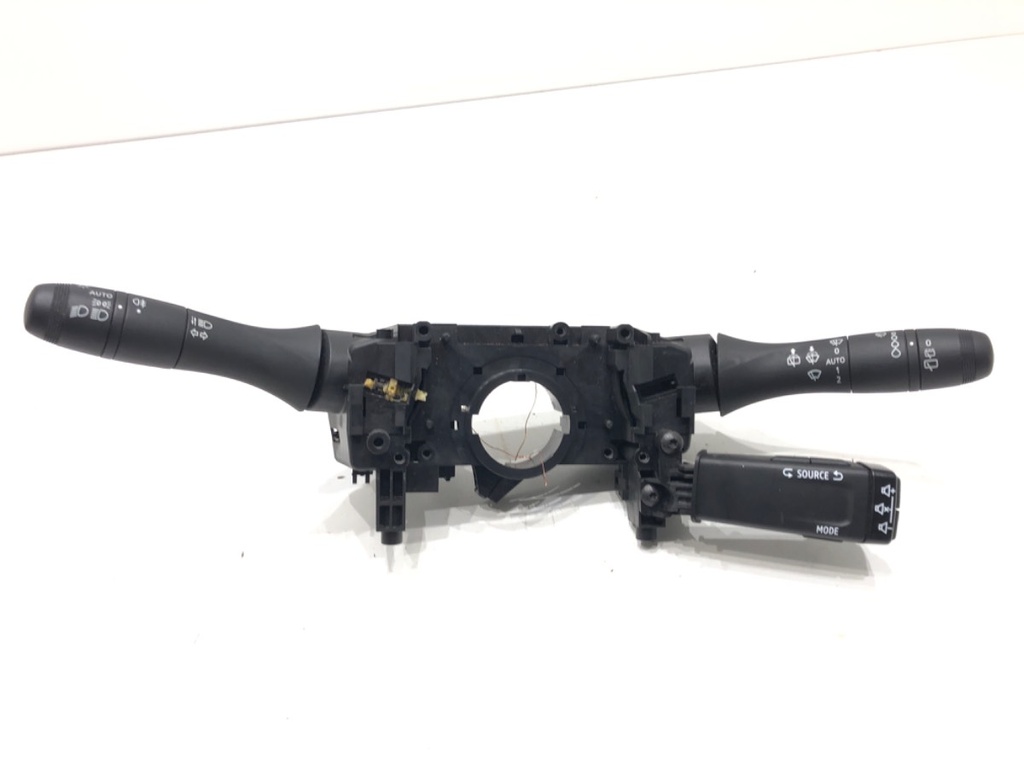[STARK-809456] Combinado de interruptores RENAULT CLIO V (B7_) 1.6 E-TECH 145 (B7MU) 2022