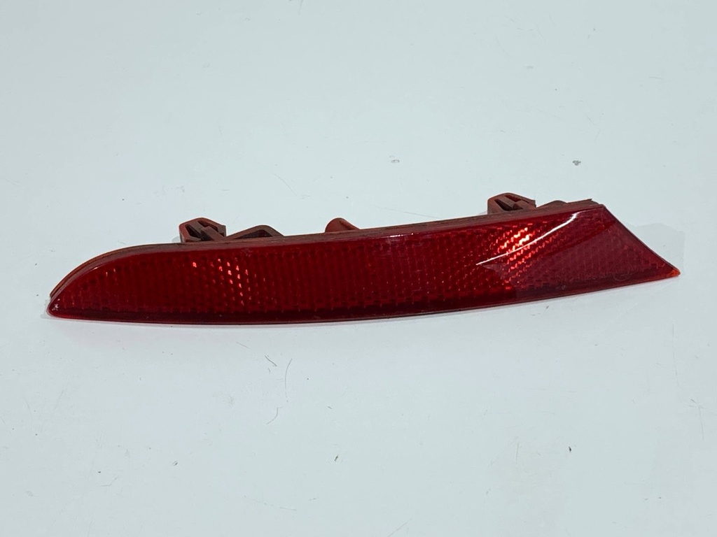 [STARK-809806] Lámpara de parachoques trasera derecha RENAULT Clio V 2019-2022 265602442R