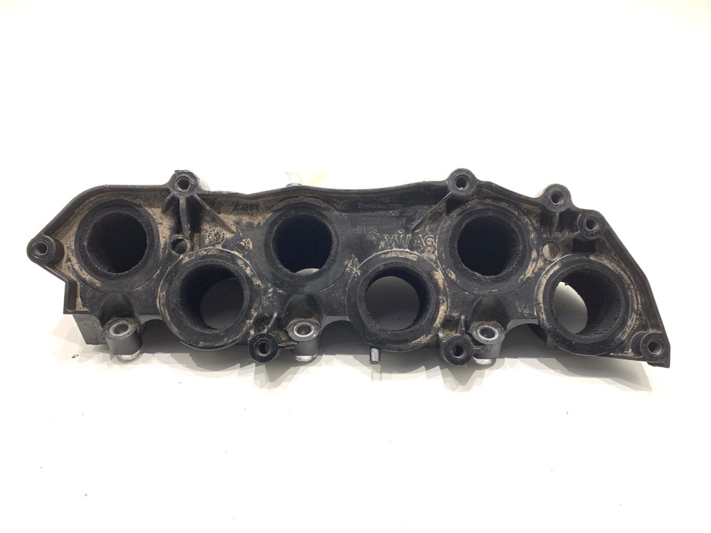 [STARK-812369] Base de filtro de combustible Audi Q8 (4MN) 2018-2022 50 TDI Mild Hybrid