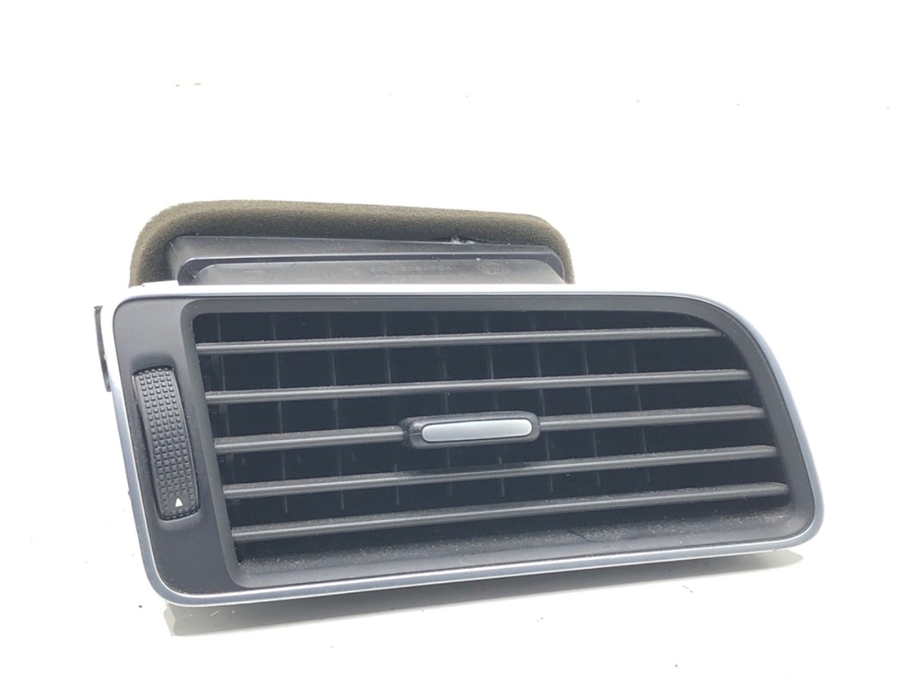 [STARK-813834] Rejilla de ventilación delantera derecha VW Passat B7 (A32, A33) 2011-2022