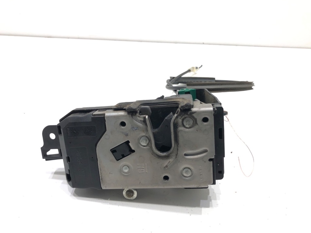 [STARK-820404] Cerradura de puerta delantera izquierda OPEL ASTRA H GTC (A04) 2005-2010