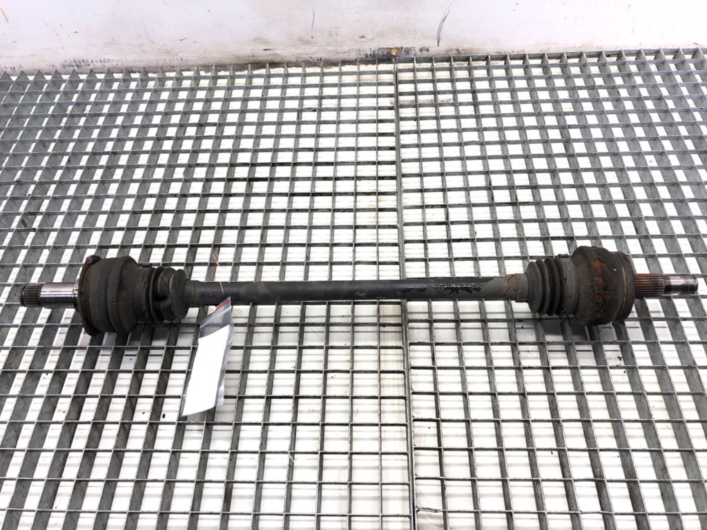 [STARK-819399] Eje trasero izquierdo Mercedes-Benz GLK (X204) 2008-2015