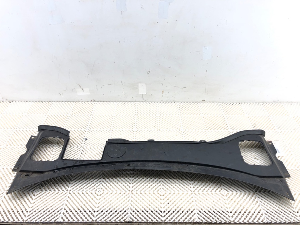 [STARK-820507] Subchasis VOLVO V60 I 2.0 D3 2015-2018