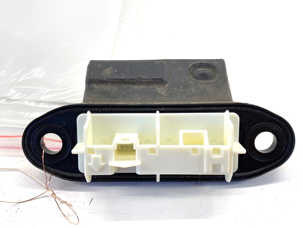 [STARK-825176] Maneta de portón trasero TOYOTA RAV 4 IV (_A4_) 2012-2022