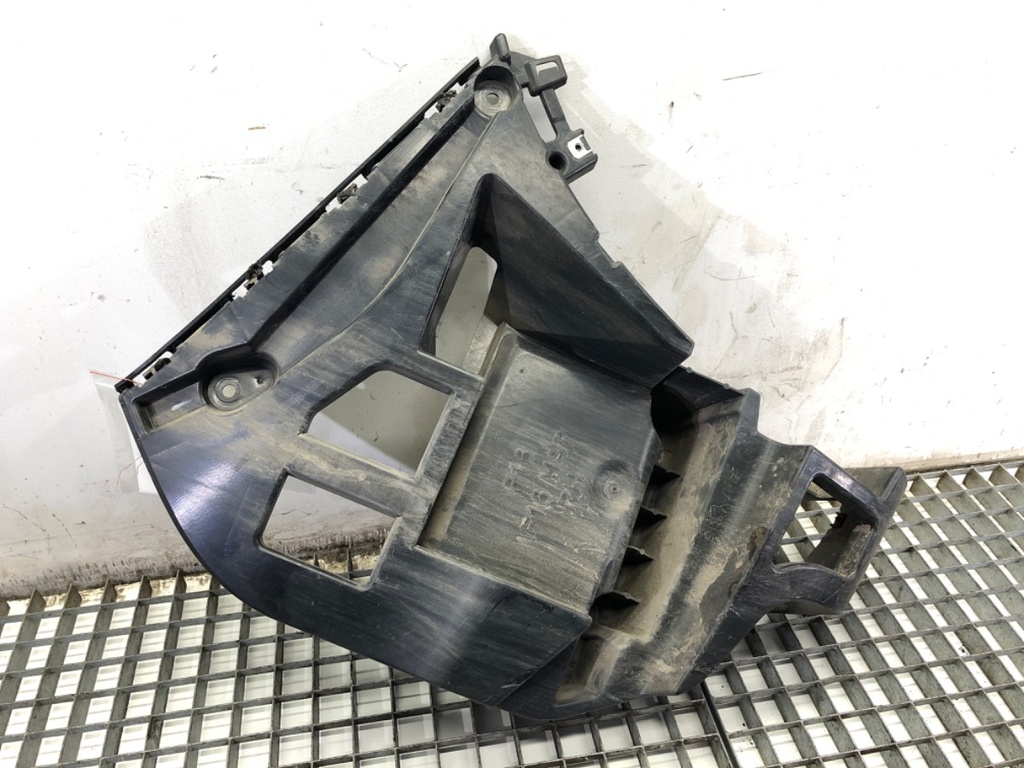 [STARK-825887] Deslizador de parachoques trasero derecho BMW X6 (F16, F86) 2014-2019