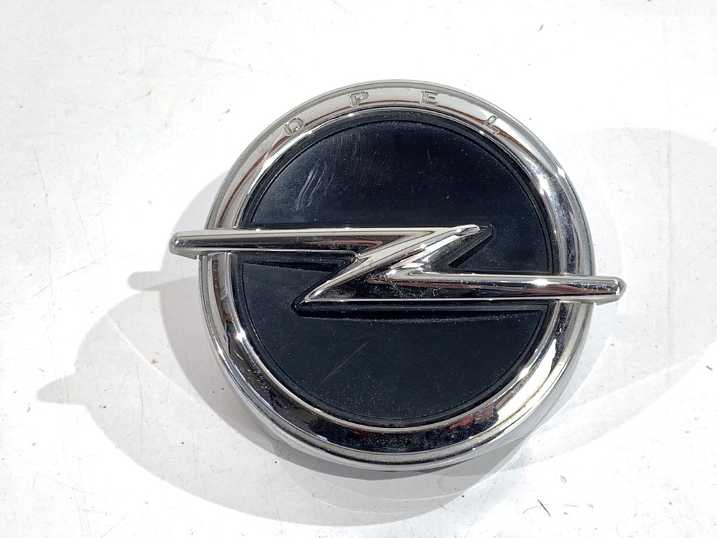 [STARK-829206] Manilla de portón trasero OPEL CORSA F 2019-2022 1.2 (68) 74 kW [101 KM] gasolina