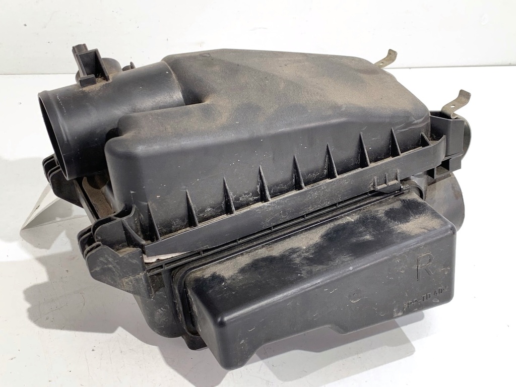 [STARK-835675] CAJA DE FILTRO DE AIRE TOYOTA YARIS P9 1.33 VVT-i 100CV (NSP90_) 2005-2014