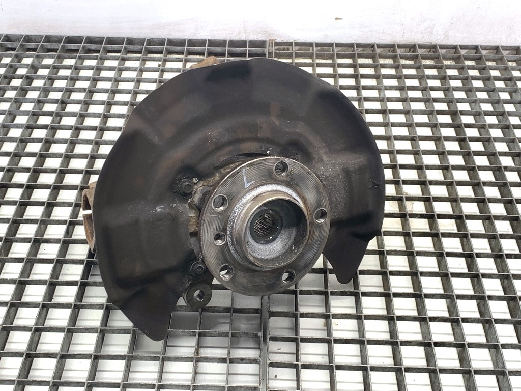 [STARK-838175] LEFT FRONT HUB MINI MINI COUNTRYMAN (R60) 2010-2016