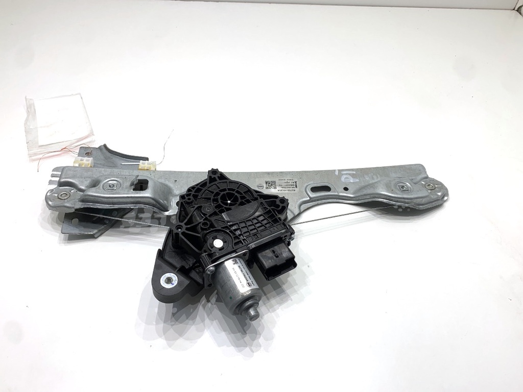 [STARK-841320] Elevalunas trasero derecho Nissan Qashqai III (J12) 2021-2022 82700HN20A