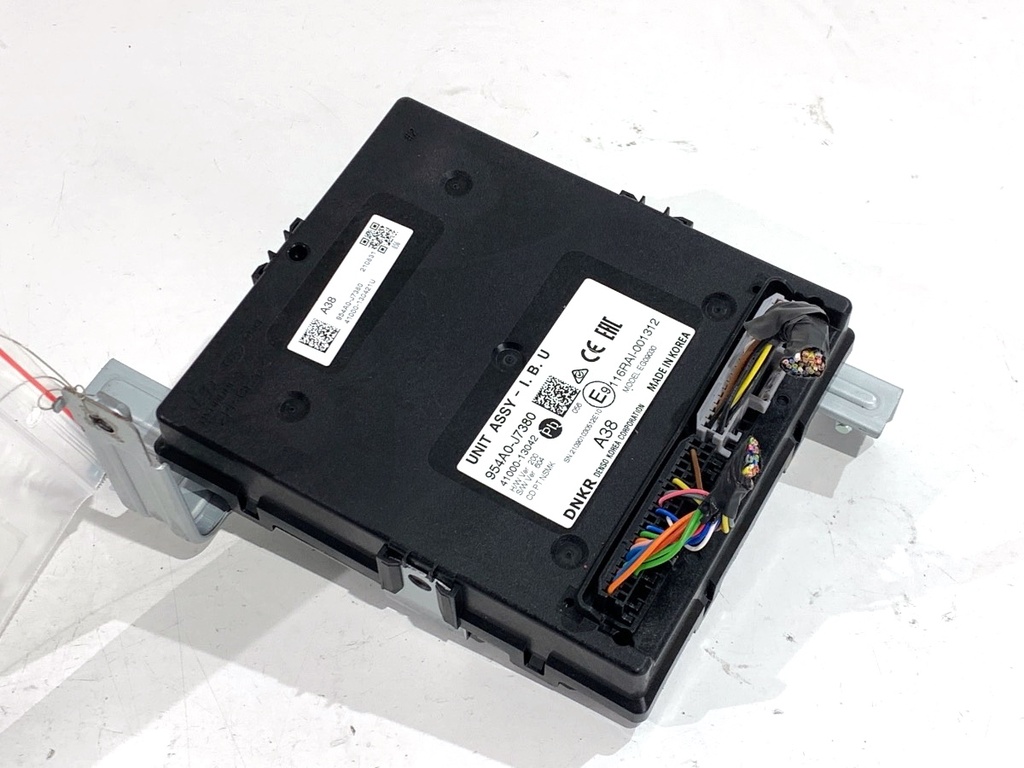 [STARK-830207] Módulo de confort KIA XCEED (CD) 1.5 T-GDI 118 kW 2021-2022