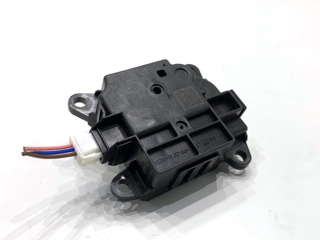 [STARK-841359] Resistencia de calefacción Nissan Qashqai III (J12) 1.3 DIG-T 103 kW 2021-2022