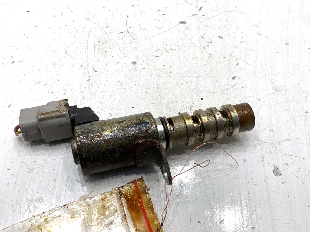 [STARK-842033] Sensor de sincronización variable de válvulas Nissan Juke (F15) 1.6 86 kW
