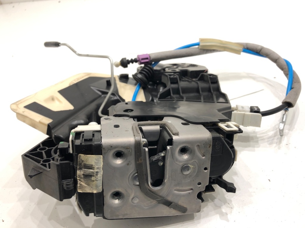 [STARK-842470] Cierre de puerta trasera izquierda MERCEDES-BENZ CLA coupe (C117) 2013-2019