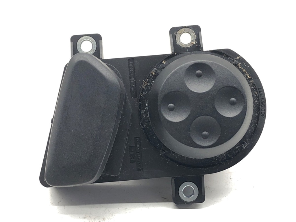 [STARK-846931] Interruptor de elevalunas SEAT VW PASSAT B7 (362) 2.0 TDI 2010-2014
