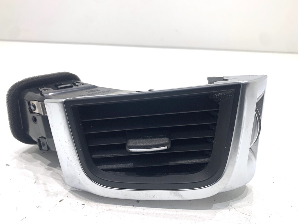 [STARK-849079] Rejilla de ventilación izquierda delantera JAGUAR E-PACE (X540) 2.0 D180 AWD 2017-2022