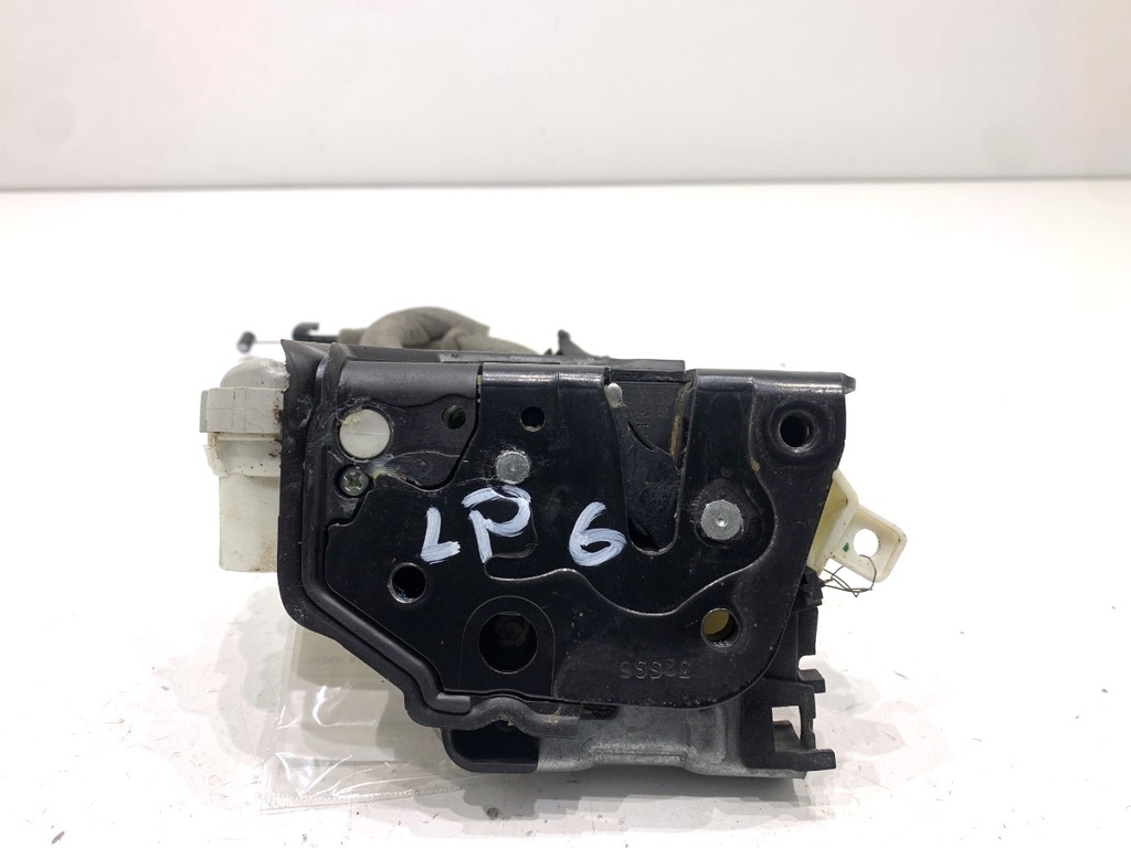 [STARK-852606] Cerradura de puerta delantera izquierda AUDI A6 C7 Avant (4G5, 4GD) 2011-2018