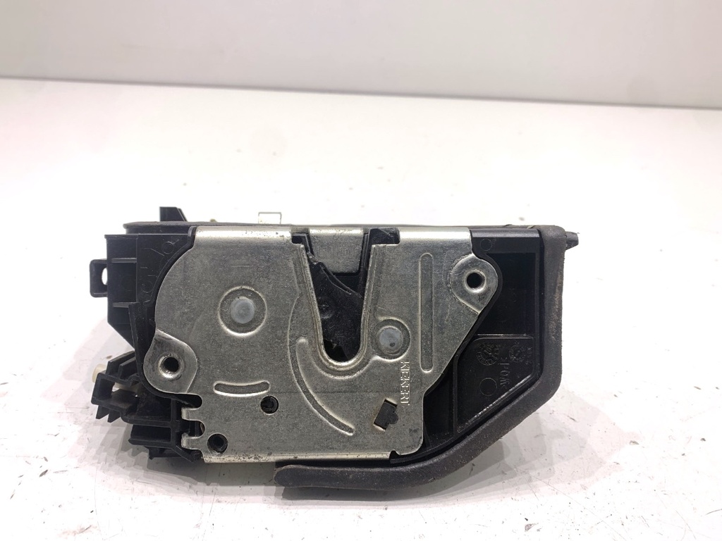 [STARK-853842] Cerradura de puerta delantera derecha BMW Serie 5 (E60) 2003-2010