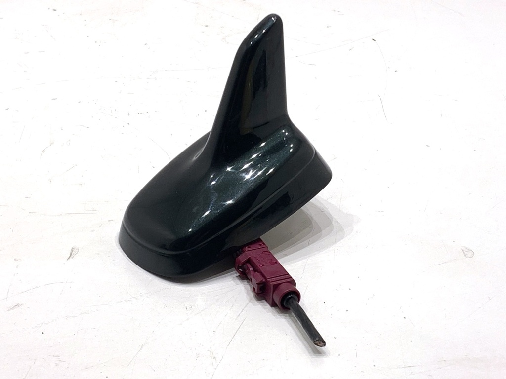 [STARK-855643] Antena Audi A4 B8 (8K2) 2.0 TDI 105 kW 2007-2015