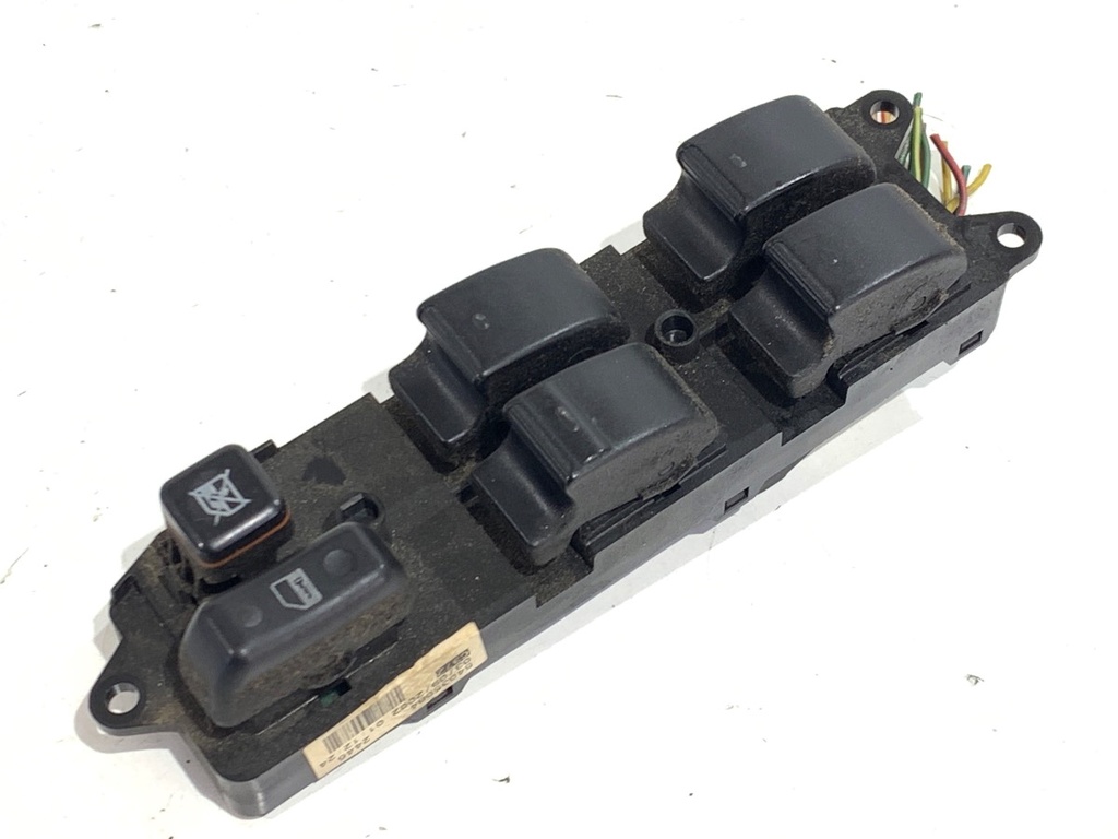 [STARK-856505] Interruptor de ventanilla Toyota Corolla (_E12_) 2001-2007 84820-02100