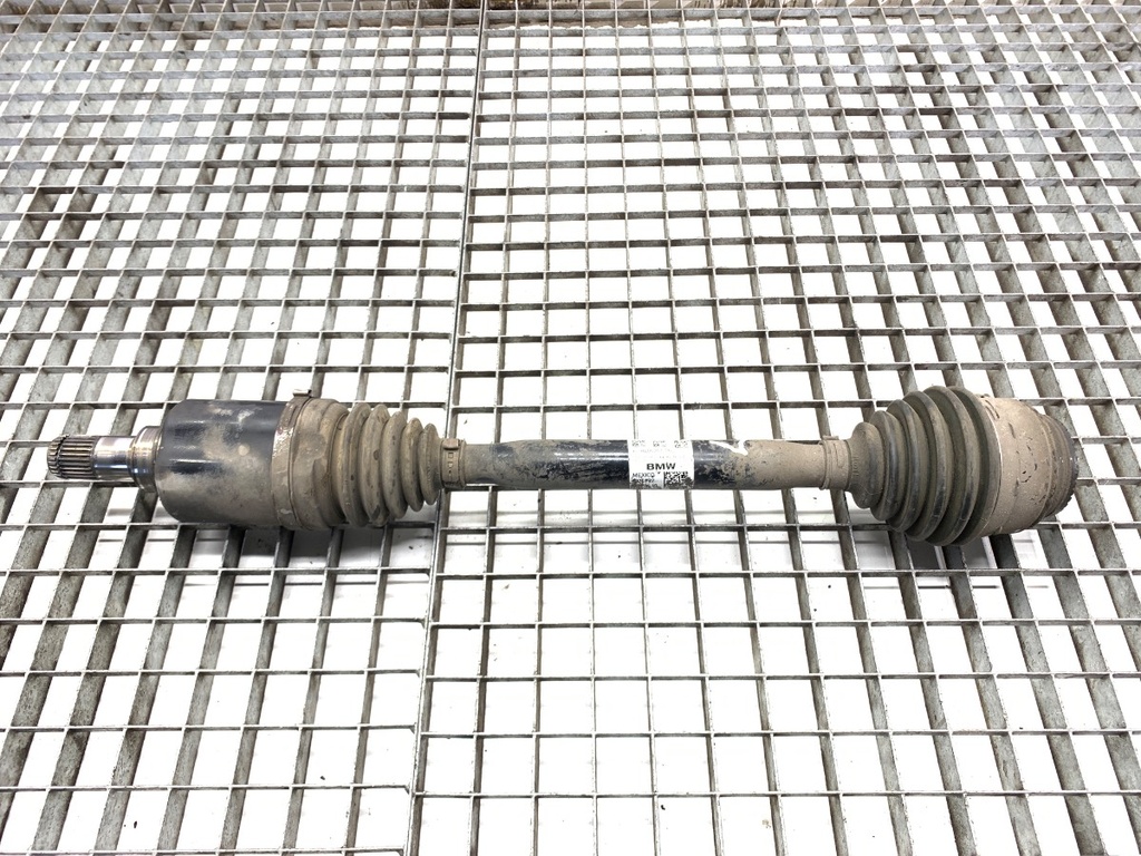 [STARK-888896] Semieje delantero izquierdo BMW X5 (G05, F95) 2018-2022