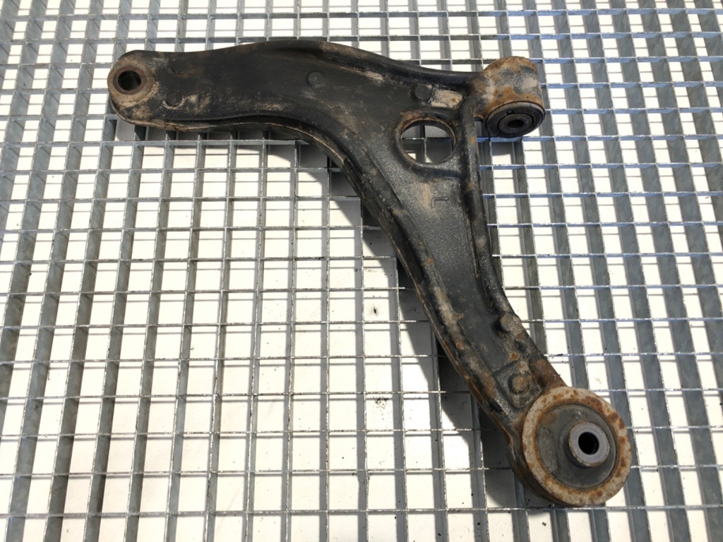 [STARK-861170] LEFT FRONT WHEEL ARCH RENAULT MASTER III Skrzynia (FV) 2.3 dCi
