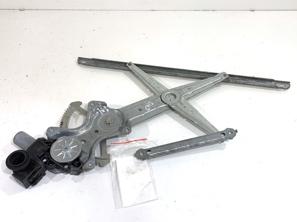 [STARK-862488] Elevalunas delantero derecho LEXUS IS III (_E3_) 85710-53111